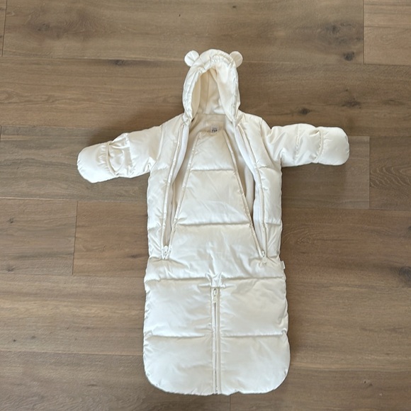 White Winter Puffer for Babies - Picture 6 of 6